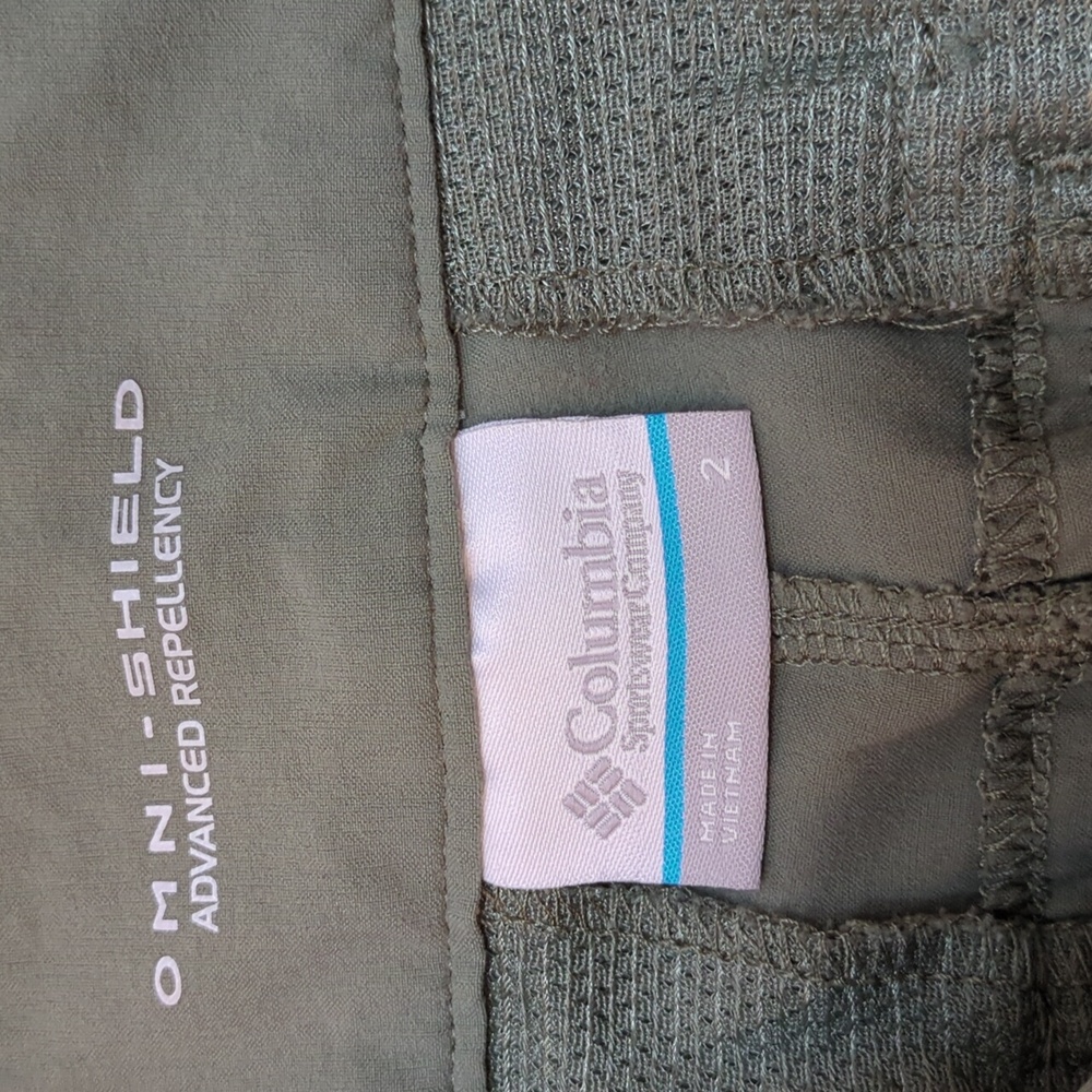 Columbia Omni Shield Capri Shorts, 2, Saturday Trail Pant II, quick dry, hiking - Picture 9 of 12